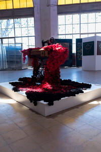 Vista lateral de 'Pan y rosas'.